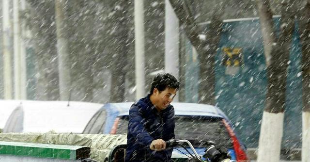 好看！河南网友冒雪拍摄下雪美景