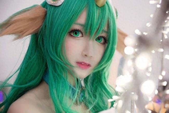 英雄联盟：星之守护者奶妈超美玩家同人cosplay