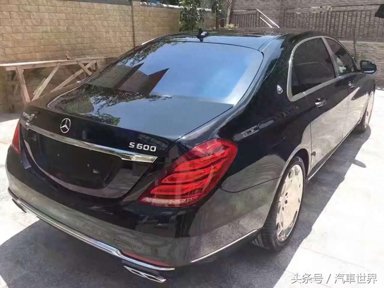 实拍：奔驰迈巴赫S600 V12顶级座驾