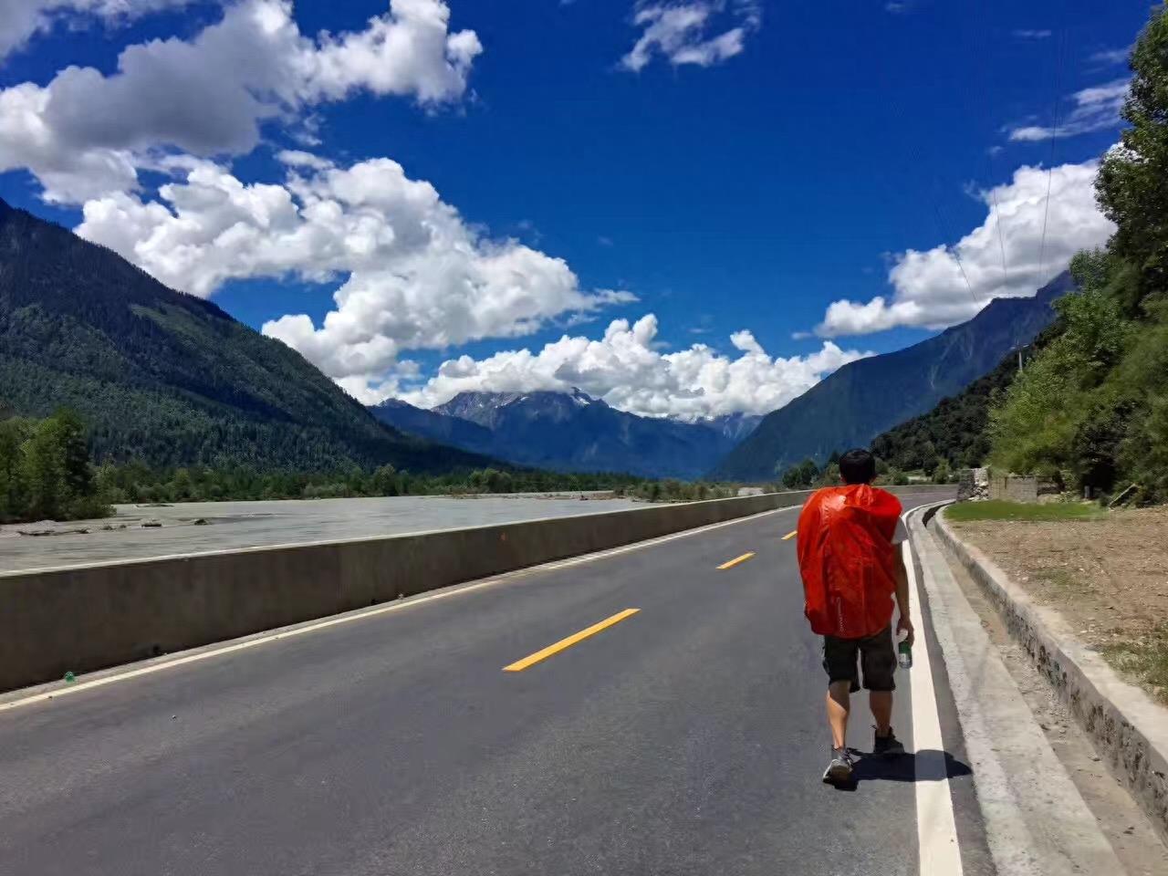 川藏搭车旅行真是一路“炮火”吗？听听走过的人怎么说